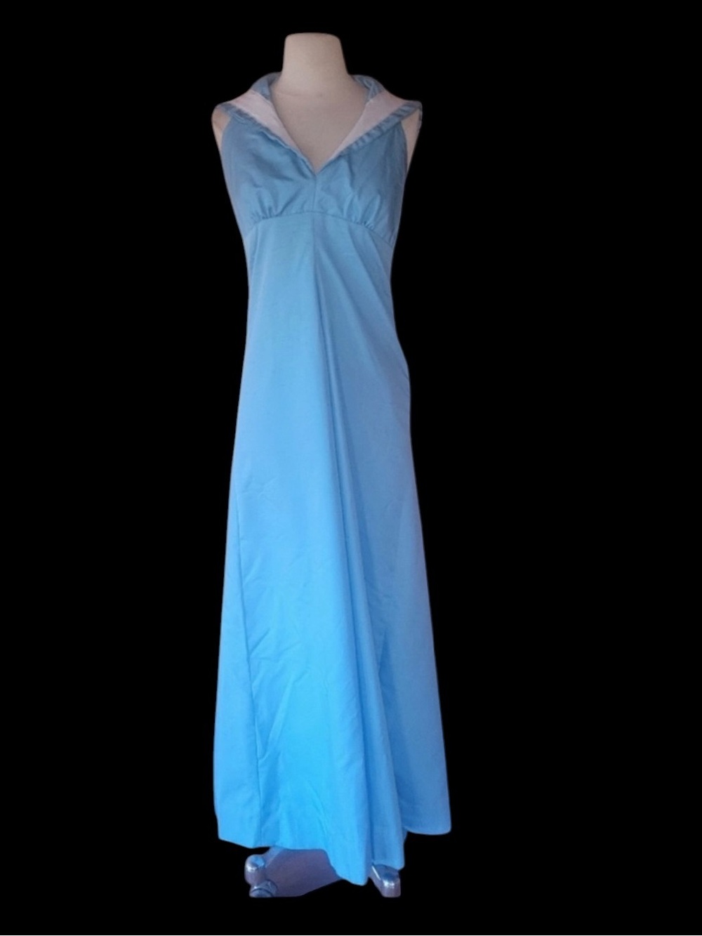 1970s Hostess Baby Blue & Matte Satin Maxi Gown‎